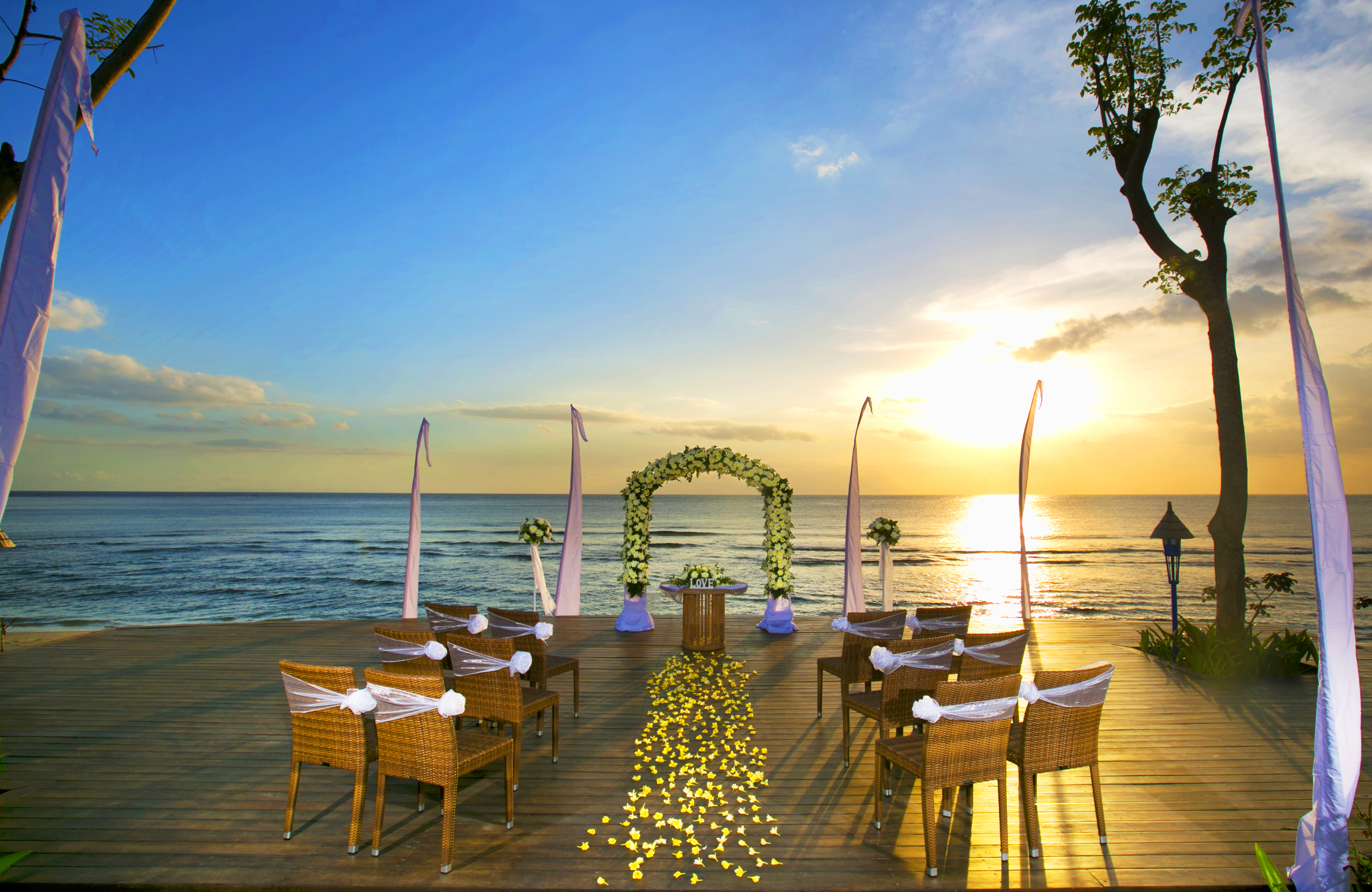 Book your wedding day in Sudamala Suites & Villas, Senggigi 